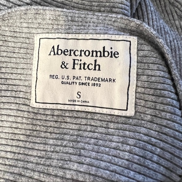 ABERCROMBIE & FITCH Dolman Sweater - Picture 4 of 4